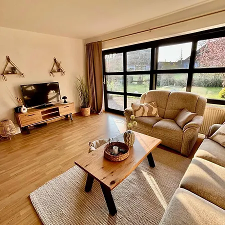 Haus Duenenglueck بيت للعطل