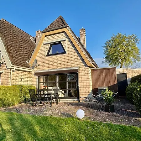 Holiday home Haus Duenenglueck Groemitz